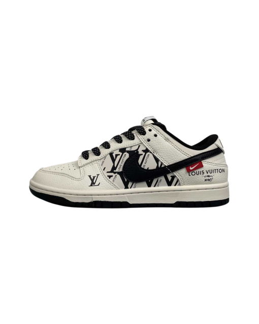 SB Dunk Low Collaboration Printed Beige-Black Sneakers – Street Style Comfort