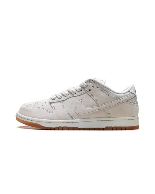 SB Dunk Low Pro – Low Cut Casual Skate Style Sneakers